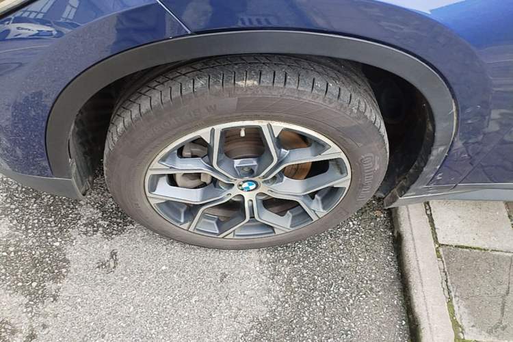 Used BMW X1 2022 sDrive25Li Leading Model Left Front Wheel Hub
