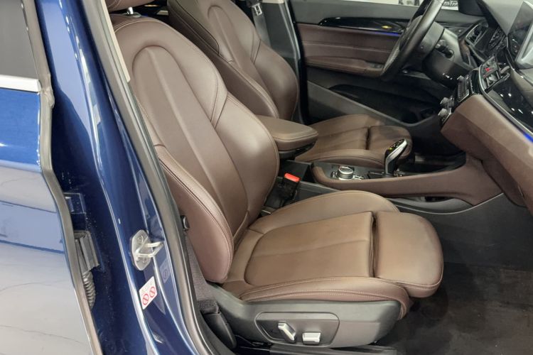 Used BMW X1 2022 sDrive25Li Leading Model Right Front Seat