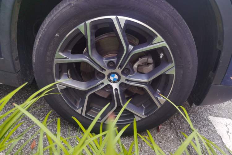 Used BMW X1 2022 sDrive20Li Luxury Model Right Front Wheel Hub