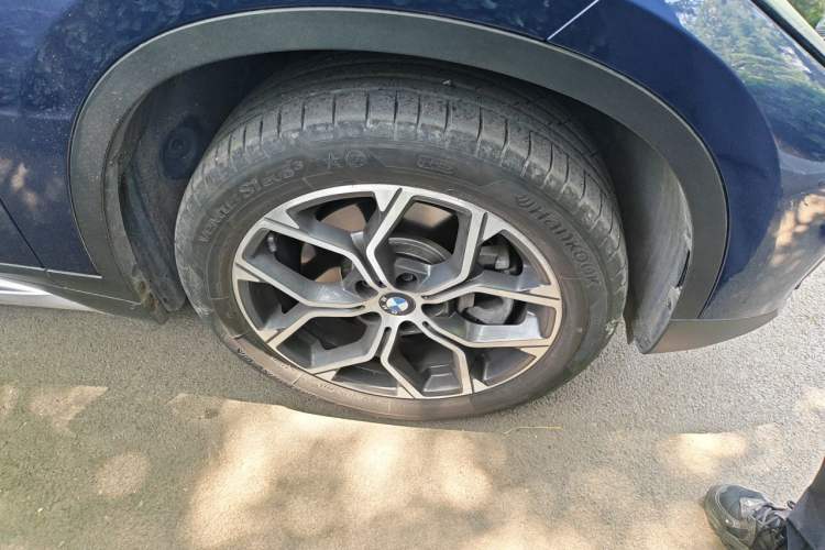 Used BMW X1 2022 sDrive25Li Leading Model Right Front Wheel Hub