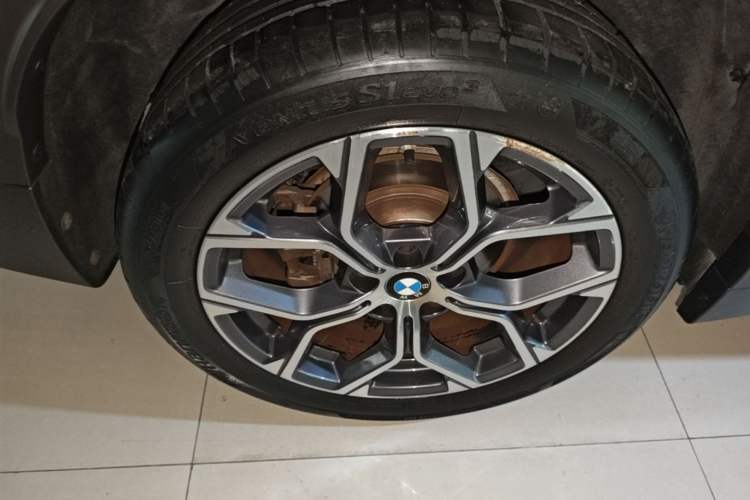 Used BMW X1 2022 sDrive25Li Leading Model Right Rear Wheel Hub