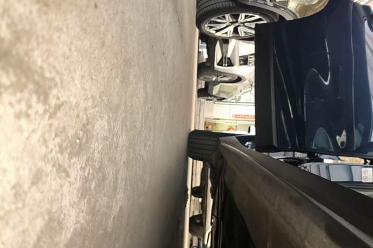 Used BMW X1 2022 sDrive25Li Leading Model Right Side Sill
