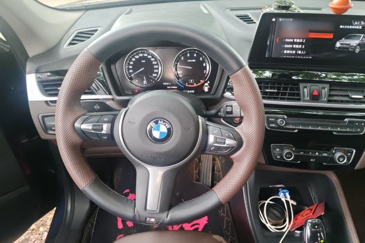 Used BMW X1 2022 sDrive25Li Leading Model Steering Wheel