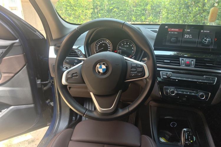 Used BMW X1 2022 sDrive20Li Fashion Model Steering Wheel