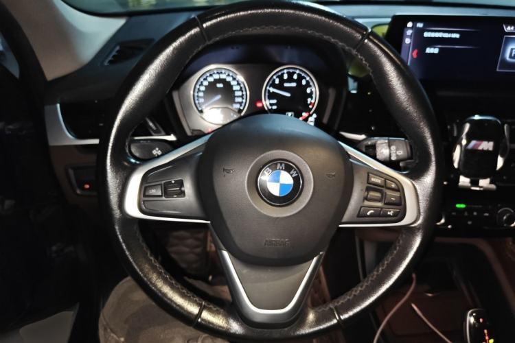 Used BMW X1 2022 sDrive20Li Fashion Model Steering Wheel