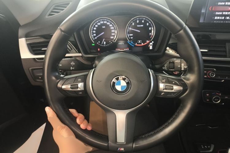 Used BMW X1 2022 sDrive25Li Leading Model Steering Wheel