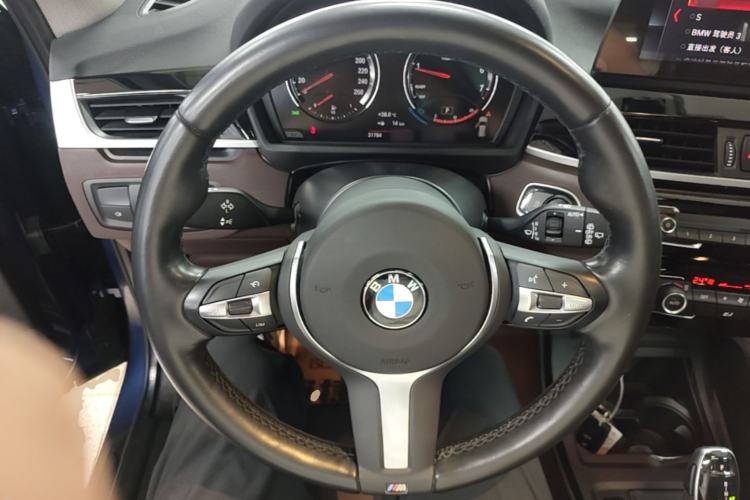 Used BMW X1 2022 sDrive25Li Leading Model Steering Wheel