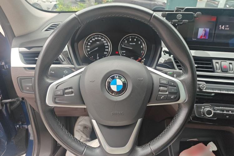 Used BMW X1 2022 sDrive20Li Fashion Model Steering Wheel