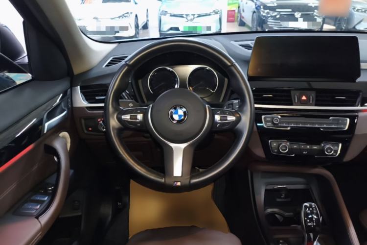 Used BMW X1 2022 sDrive25Li Leading Model Steering Wheel