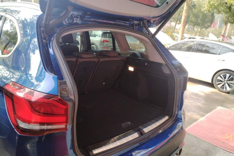 Used BMW X1 2022 Updated xDrive25Li Premium Edition Trunk