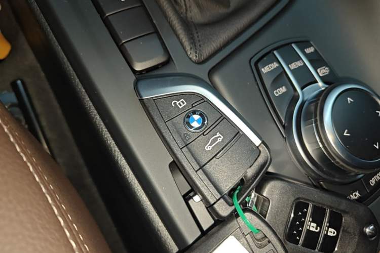 Used BMW X1 2022 sDrive25Li Leading Model Vehicle Key
