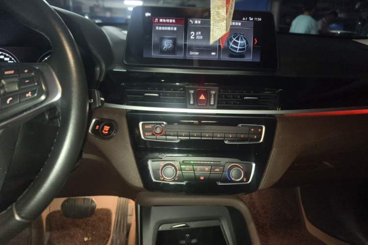 Used BMW X1 2022 sDrive20Li Fashion Model Audio And AC Panel
