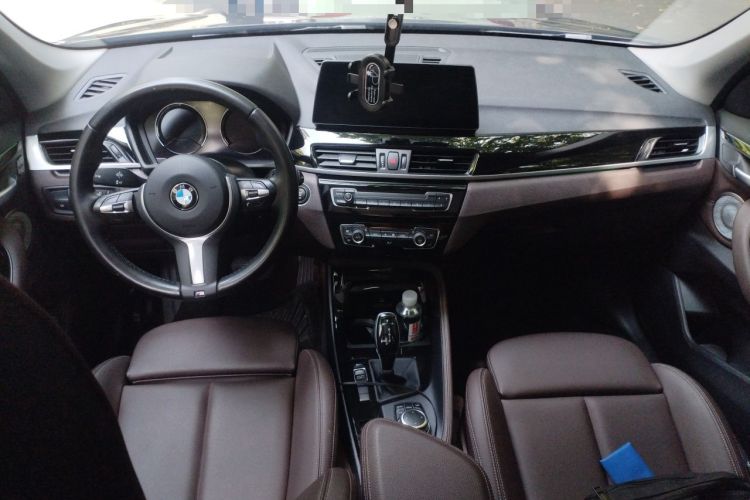 Used BMW X1 2022 sDrive20Li Luxury Model Center Console