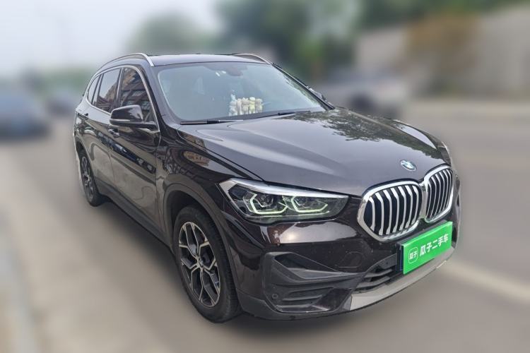 Used BMW X1 2022 sDrive25Li Leading Model Front Right 45 Deg