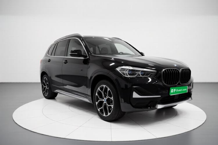 Used BMW X1 2022 sDrive20Li Fashion Model Front Right 45 Deg