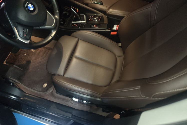 Used BMW X1 2022 sDrive20Li Fashion Model Left Front Seat