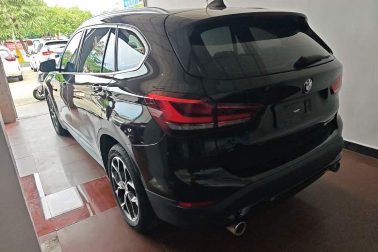 Used BMW X1 2022 sDrive25Li Leading Model Rear Left 45 Deg