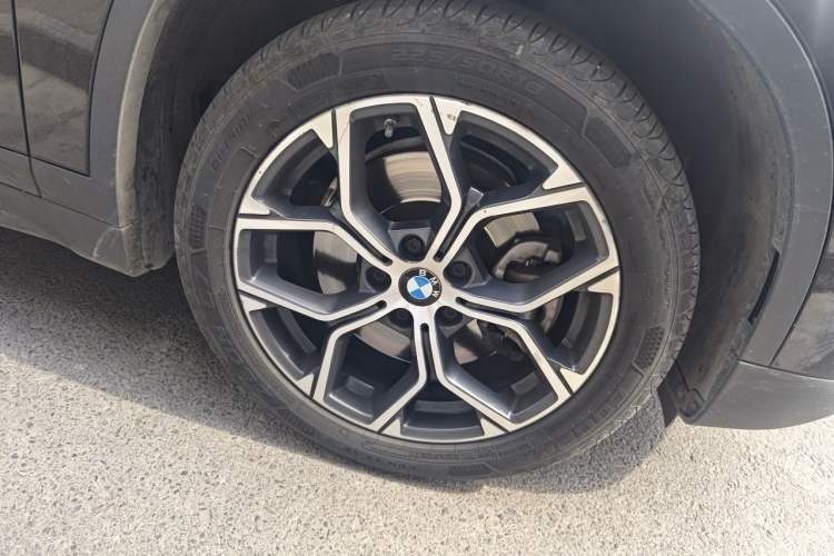 Used BMW X1 2022 sDrive25Li Leading Model Right Front Wheel Hub