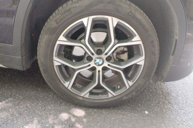 Used BMW X1 2022 sDrive20Li Luxury Model Right Front Wheel Hub