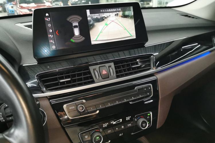 Used BMW X1 2022 sDrive25Li Leading Model Audio And AC Panel