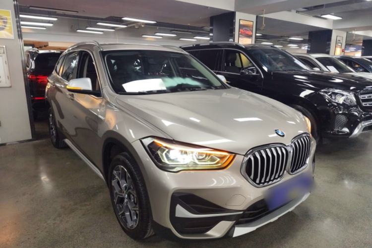 Used BMW X1 2022 sDrive20Li Luxury Model Front Right 45 Deg