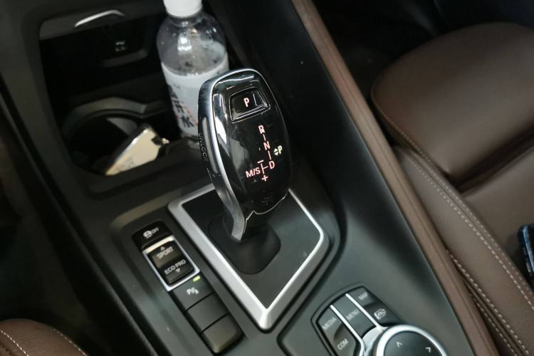 Used BMW X1 2022 sDrive25Li Leading Model Gear Lever