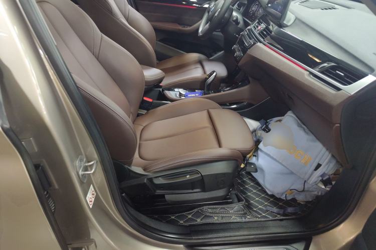 Used BMW X1 2022 sDrive20Li Luxury Model Right Front Seat