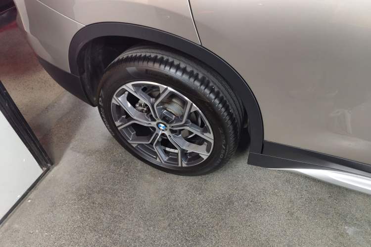 Used BMW X1 2022 sDrive20Li Luxury Model Right Rear Wheel Hub