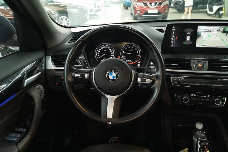 Used BMW X1 2022 sDrive25Li Leading Model Steering Wheel