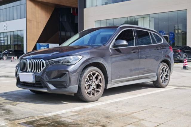 Używany BMW X1 2022 sDrive25Li Leading Model