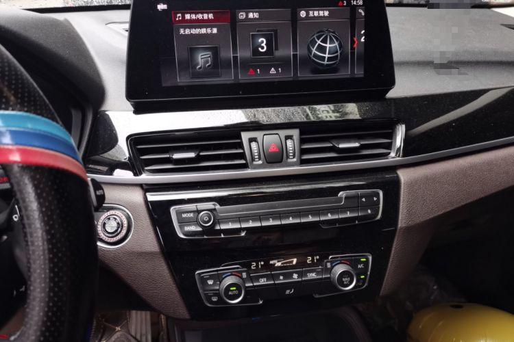 Used BMW X1 2022 sDrive25Li Leading Model Audio And AC Panel