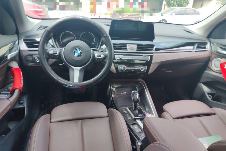 Used BMW X1 2022 sDrive25Li Leading Model Center Console