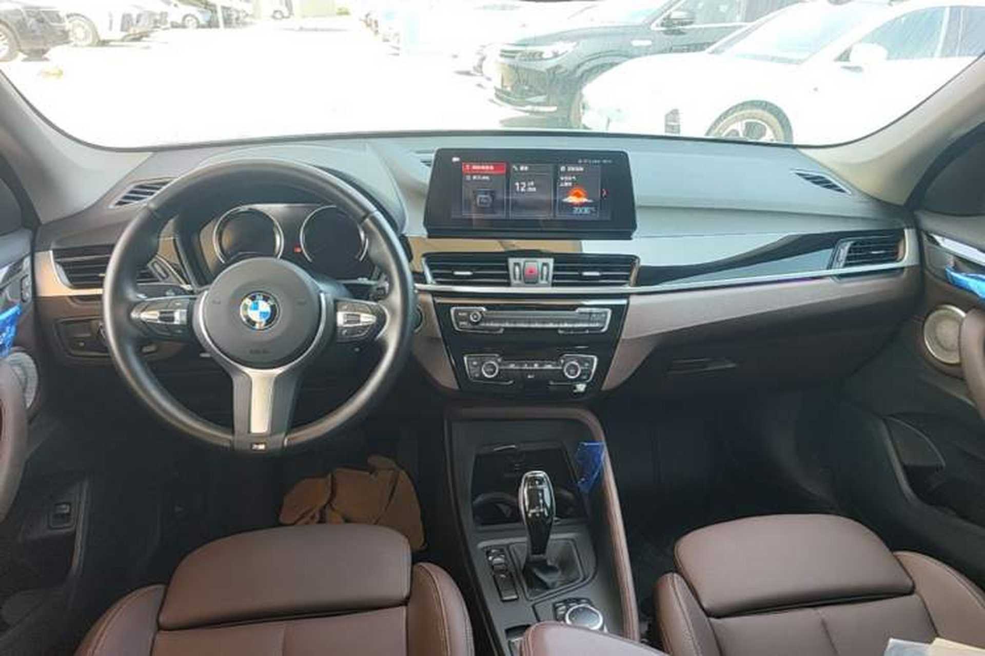 Used BMW X1 2022 sDrive25Li Leading Model Center Console