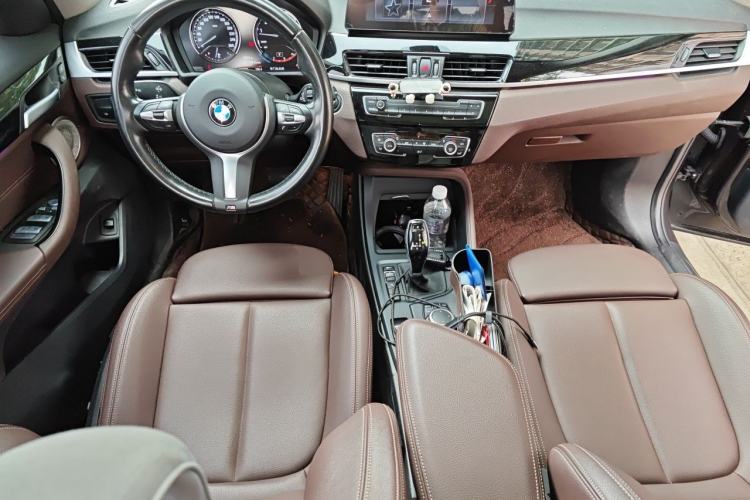 Used BMW X1 2022 sDrive25Li Leading Model Center Console