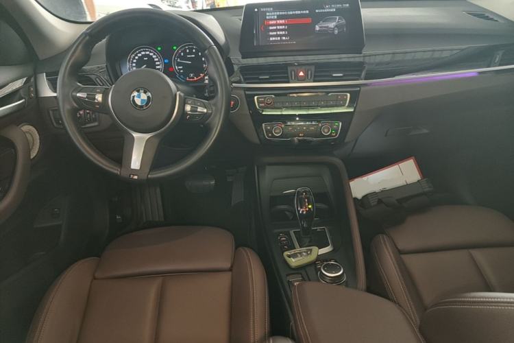 Used BMW X1 2022 sDrive25Li Leading Model Center Console