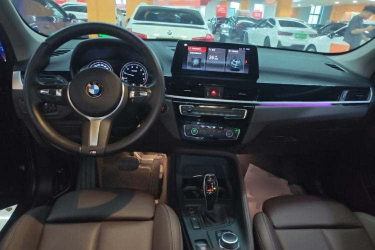 Used BMW X1 2022 sDrive25Li Leading Model Center Console
