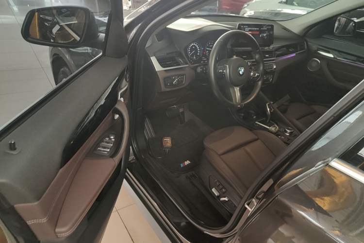 Used BMW X1 2022 sDrive25Li Leading Model Driver Seat