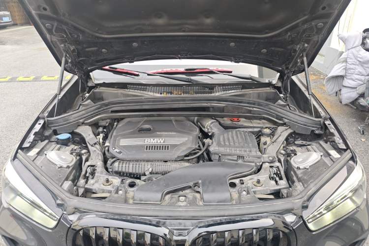 Used BMW X1 2022 sDrive25Li Leading Model Engine Bay