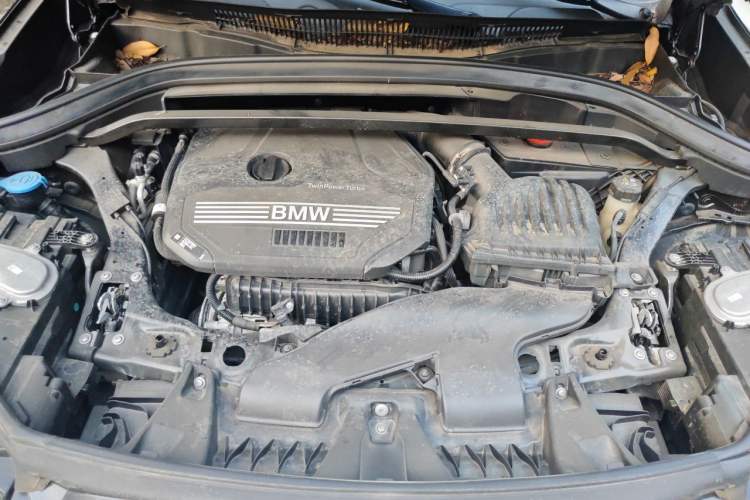 Used BMW X1 2022 sDrive20Li Fashion Model Engine Bay