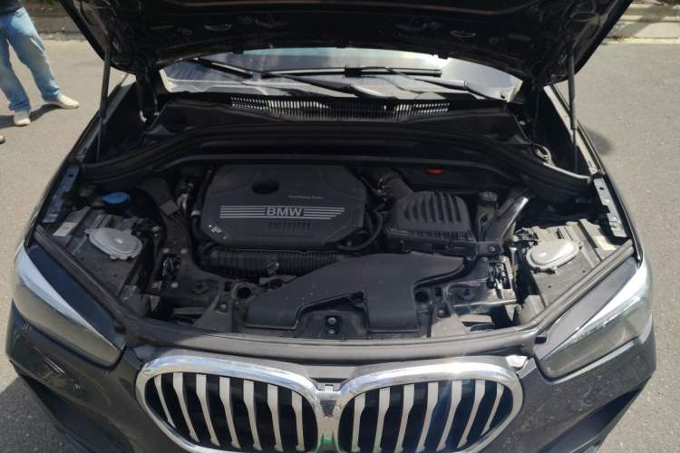 Used BMW X1 2022 sDrive25Li Leading Model Engine Bay