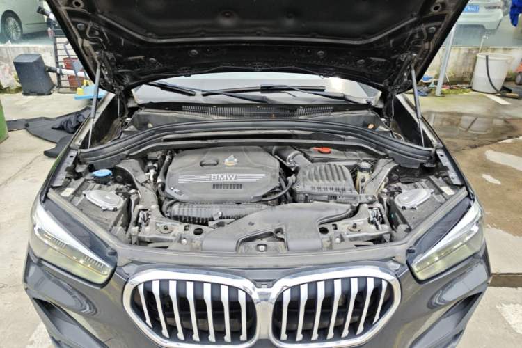 Used BMW X1 2022 sDrive25Li Leading Model Engine Bay