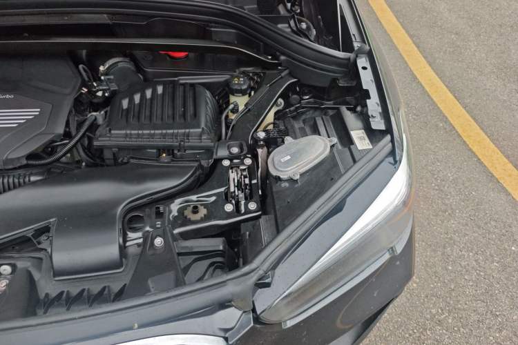 Used BMW X1 2022 sDrive25Li Leading Model Engine Bay Left