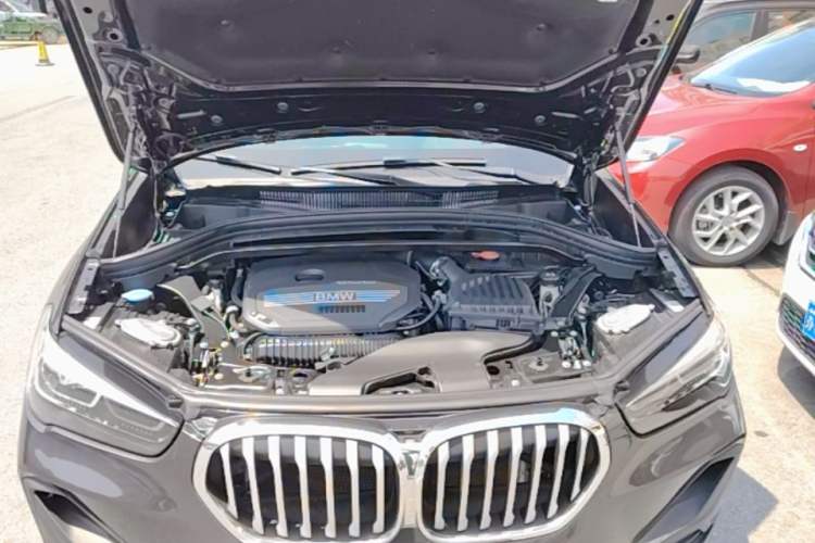 Used BMW X1 2022 sDrive25Li Leading Model Engine Bay