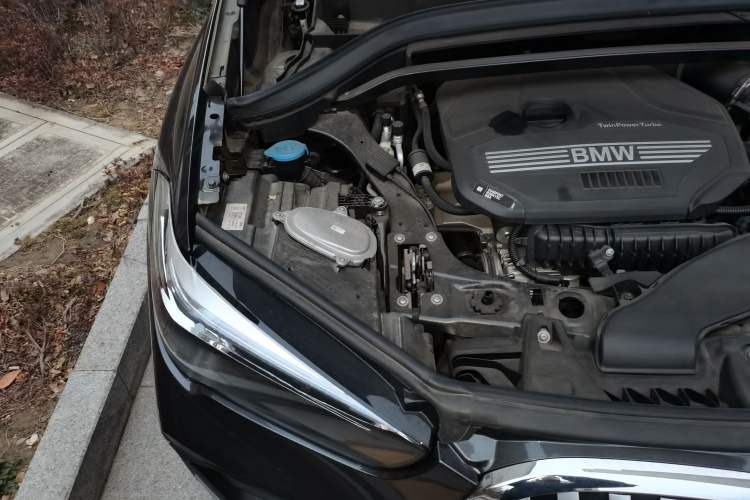 Used BMW X1 2022 sDrive20Li Fashion Model Engine Bay Right