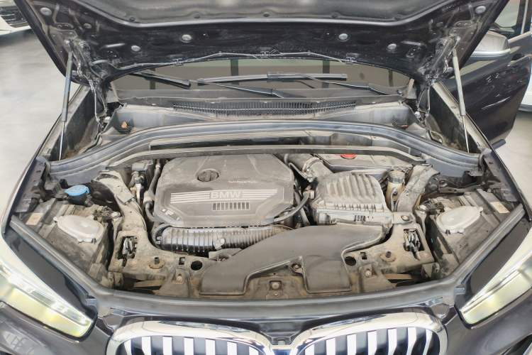 Used BMW X1 2022 sDrive25Li Leading Model Engine Bay