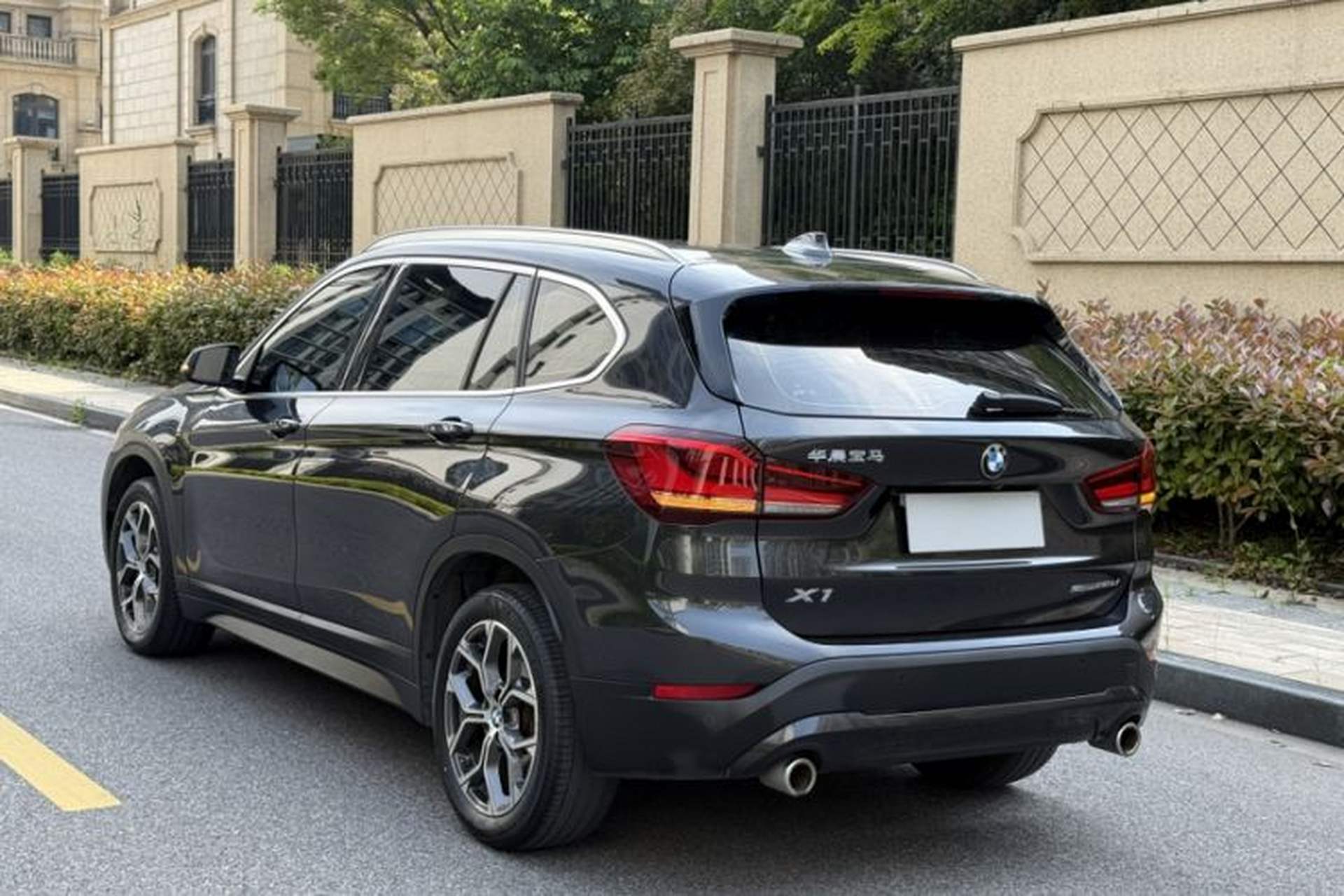 Used BMW X1 2022 sDrive25Li Leading Model Exterior 4