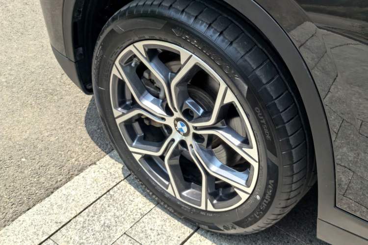 Used BMW X1 2022 sDrive25Li Leading Model Exterior 6