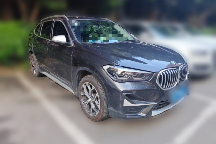 Used BMW X1 2022 sDrive20Li Fashion Model Front Right 45 Deg