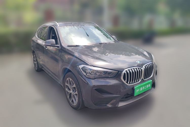 Used BMW X1 2022 sDrive25Li Leading Model Front Right 45 Deg