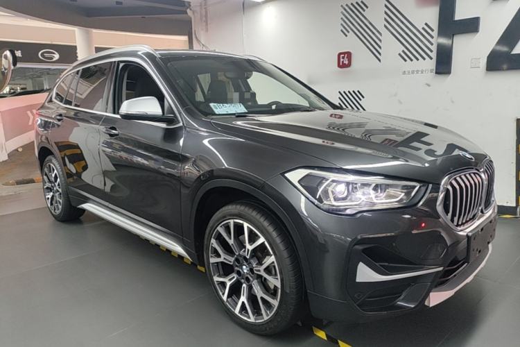 Used BMW X1 2022 Updated xDrive25Li Premium Edition Front Right 45 Deg